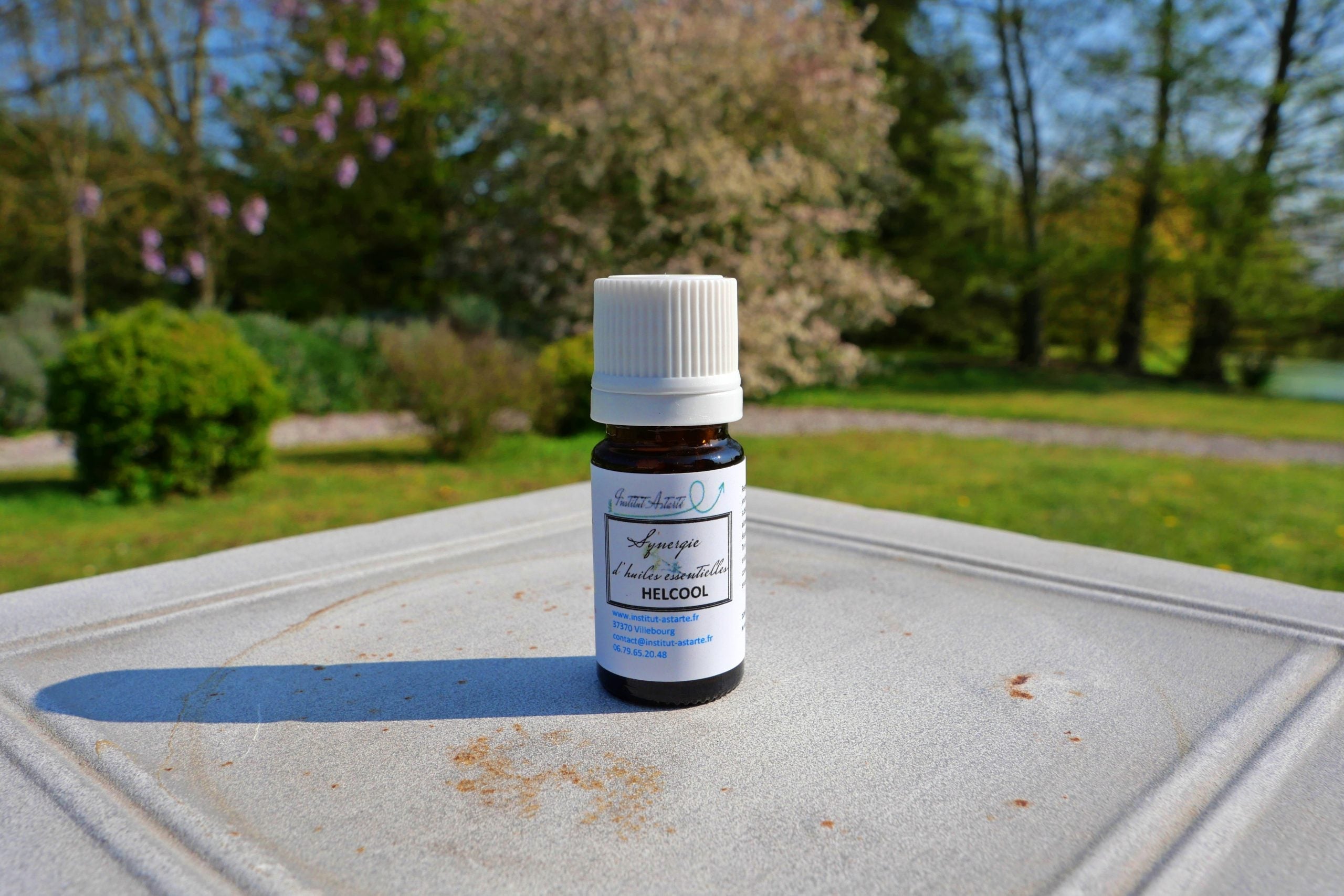 Huile essentielle Helcool - La Fontaine aux Plantes