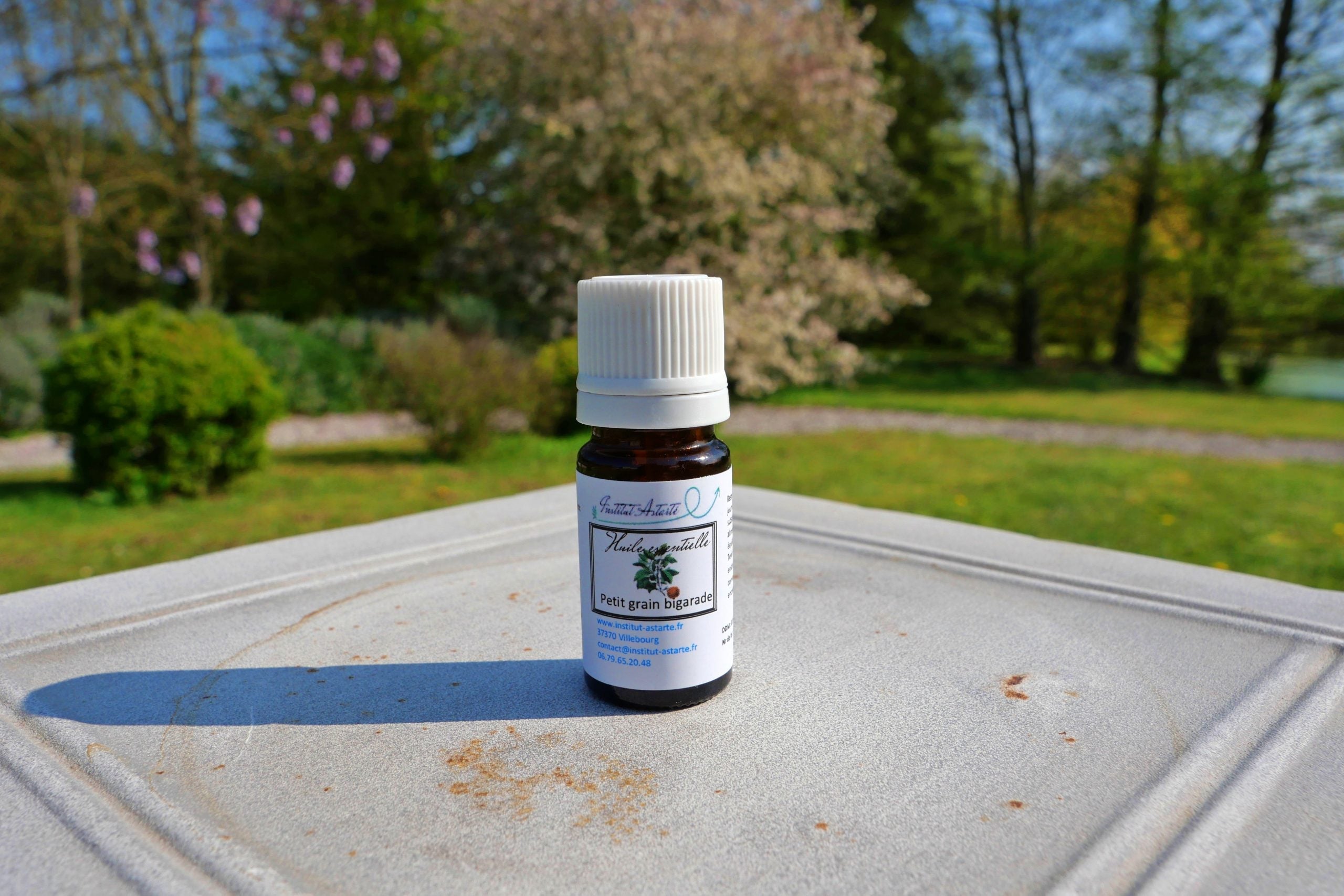 Huile essentielle Petit grain - La Fontaine aux Plantes